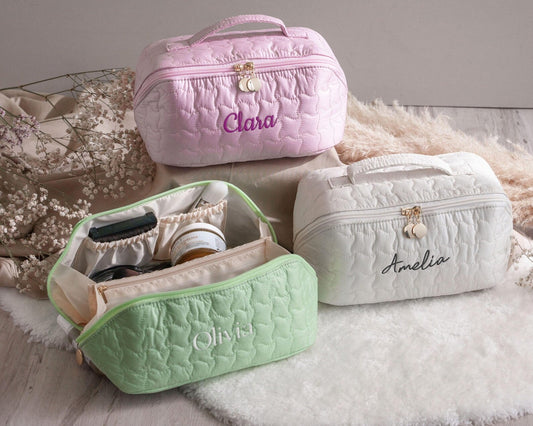 Personalized makeup bag 🎀💄 | Customized gift for her or bridesmaids💝